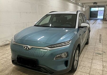 Hyundai Kona Premium Elektro/Navi/LED/Kam/ACC/HuD/Krell