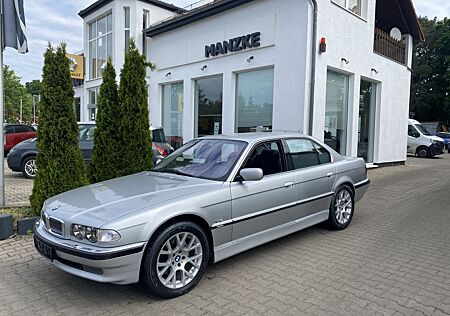 BMW 750i Individual E38