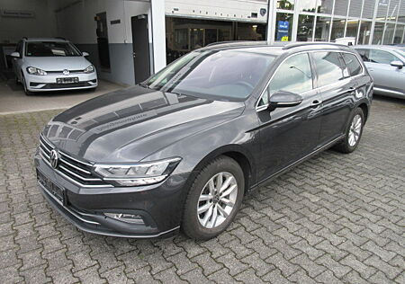 VW Passat Variant Business 2.0 TDI DSG NAVI AHK ACC