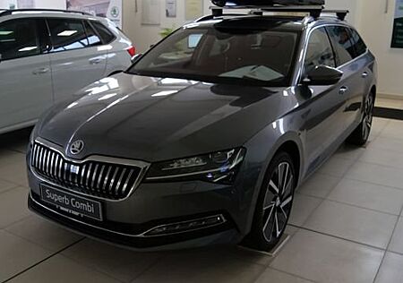 Skoda Superb Combi Style 2.0 TDI DSG NAV PDC MATRIX