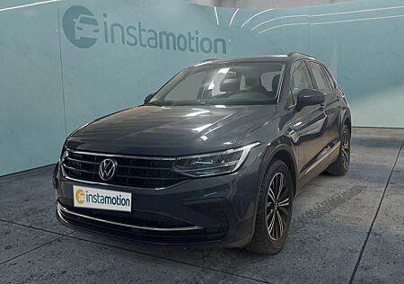 VW Tiguan LIFE 1.5 TSI DSG LED NAVI SITZH. ACC