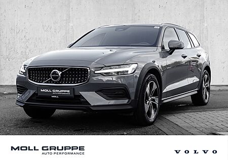 Volvo V60 Cross Country B4 AWD Plus Plus AWD FLA PDC