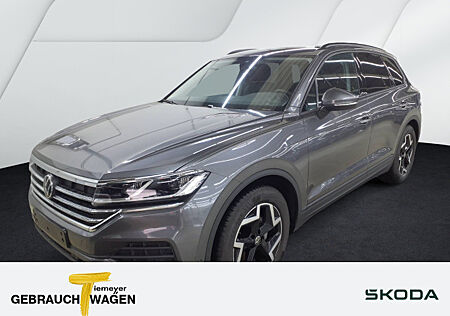 VW Touareg 3.0 TDI NEUES MODELL LUFT LM19 LEDER AHK