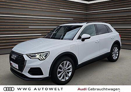 Audi Q3 45 TFSI e S tronic AHK Matrix