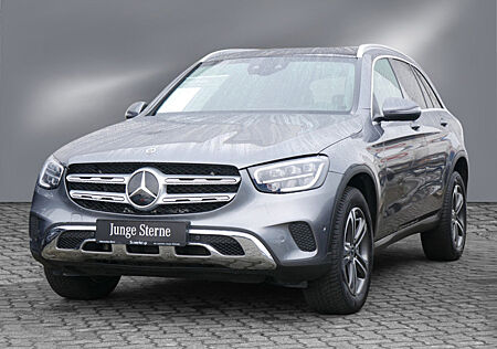 Mercedes-Benz GLC 300 e 4M AMG KAMERA PANO PDC SHZ