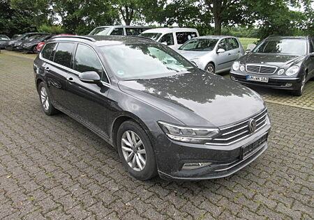 VW Passat Variant Business 2.0 TDI DSG NAVI AHK KAM