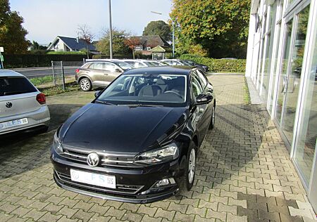 VW Polo Comfortline 1.0 TSI 5-GANG NAVI PDC LED ACC