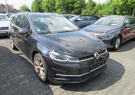 VW Golf Variant Highline 2.0 TDI DSG NAVI LED ACC A