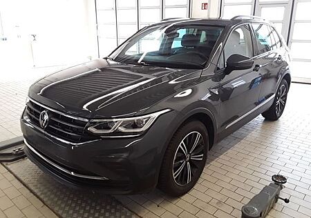 VW Tiguan 1.5 TSI DSG Life Klima Navi Einparkhilfe