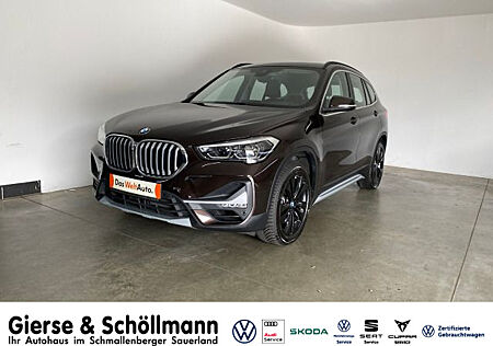 BMW X1 xDrive20i xLine AHK+LEDER+NAVI+HUD