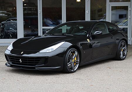 Ferrari GTC4Lusso / Lift / Carbon / LED's / Pano / HI-FI