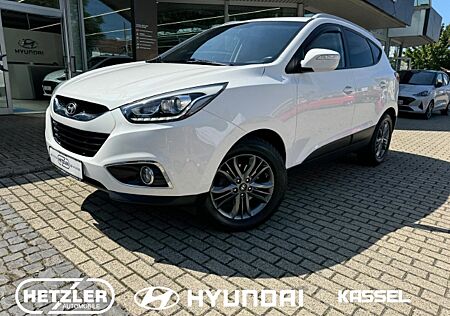 Hyundai ix35 FIFA World Cup Edition 2WD 1.6 Klimaautom Sitzheizung hinten SHZ Alarm Temp PDC