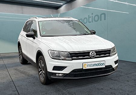 VW Tiguan 2.0TDI IQ.DRIVE 4M DSG Navi AHK Panoramadach