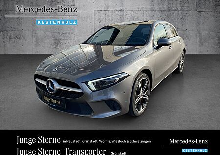 Mercedes-Benz A 250 e STYLE+PANO+360°+SOUND+MLED+AMBI+CAR-PLAY