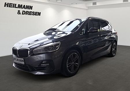 BMW 2er 220 Active Tourer Sport Line Automatik/Navi/ACC/ Parkassistent/Sitzheizung/elektr. Heckklappe/Front/RFK/LED