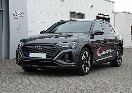 Audi Q8 e-tron 55 S line quattro / Matrix