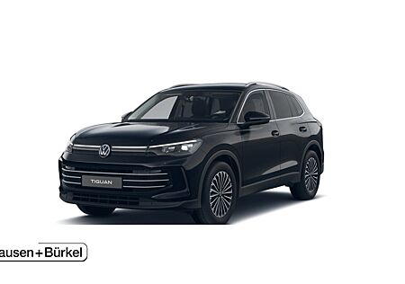 VW Passat R-Line 1.5 eHybrid +DSG+AHK+NAVI+PANO+