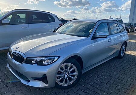 BMW 320d Touring Aut. Advantage|NAVI|SHZG|LED| SH