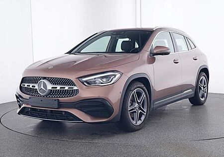 Mercedes-Benz GLA 180 AMG 360°Kamera LED Totwinkel Ambiente 19