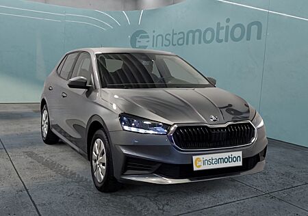 Skoda Fabia Ambition LED Tempomat CarPlay DAB PDC