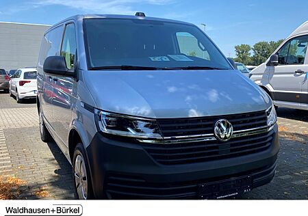 VW T6 Transporter 6.1 Kasten Motor: 2,0 l TDI SCR 81 kW Getriebe: 5-Gang-Schaltgetriebe Radstand: 3000 mm KR