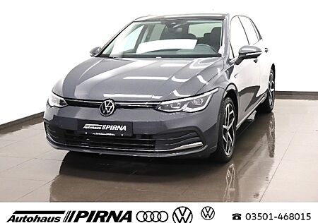 VW Golf VIII 1.5 eTSI Style Panorama LED NAVI