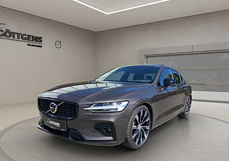 Volvo S60 Plus B4 Mild-Hybrid Dark AHK LM20 PANO NAVI