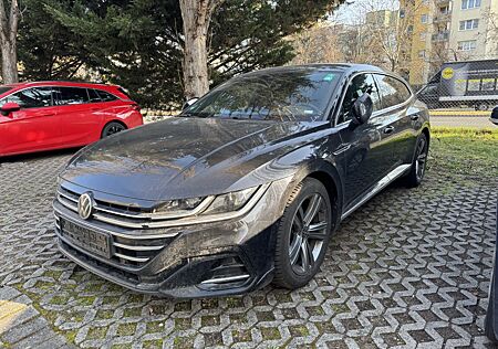 VW Arteon 2.0 TDI R-Line DSG Navi+Matrix+SHZ+AHK+R-Kam+