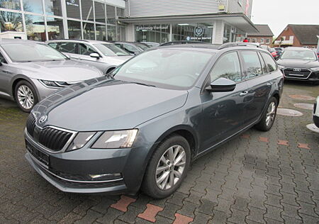 Skoda Octavia Combi Style 2.0 TDI DSG NAVI TEILLEDER A