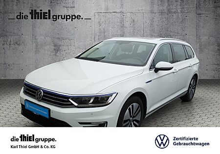 VW Passat Variant 1.4 TSI GTE ACC+AHK+Pano+LED+Navi+Kamera+SHZ+PDC