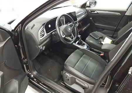 VW T-Roc 2.0 TDI DSG STYLE IQ.LIGHT ST.HEIZ AHK LM19