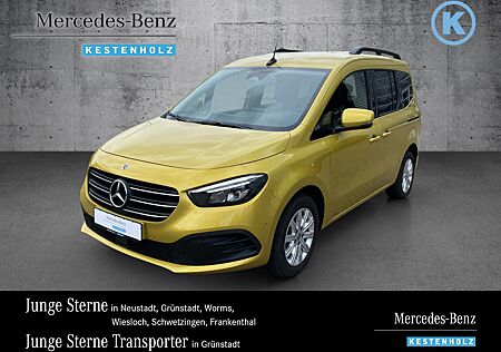 Mercedes-Benz A 180 T 180 PROGRESSIVE Navi/LED/Kamaera/AHK/Keyless-Go