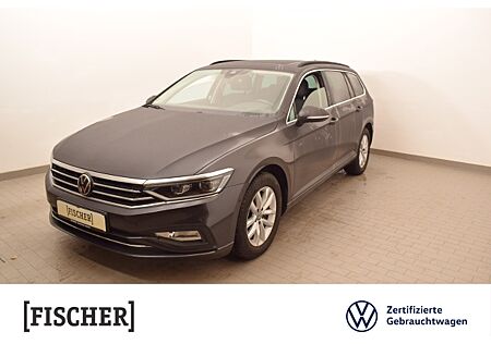 VW Passat Variant 2.0TDI DSG Business Matrix AHK STHZ Navi Rear View