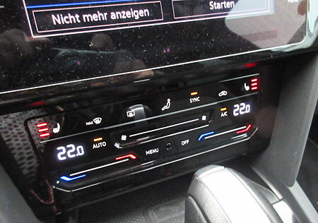 VW Passat Variant Business 2.0 TDI DSG NAVI AHK KAM