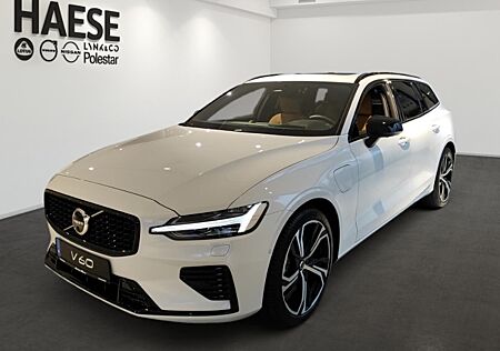 Volvo V60 Recharge T6 AWD Plug-In Hybrid Ultra Dark B&W, Headup-Display, Massagesitze