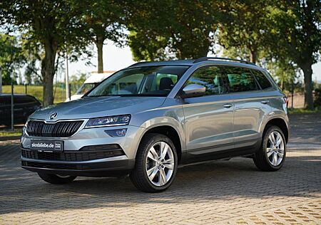 Skoda Karoq STYLE 1,0TSI 1.HAND+SCHECKHEFTGEPFLEGTuvm