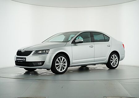 Skoda Octavia ELEGANCE 1.2 SCHECKHEFTGEPFLEGT