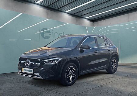 Mercedes-Benz GLA 180 Progressive, LED