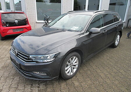 VW Passat Variant Business 1.5 TSI DSG NAVI AHK LED