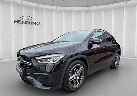 Mercedes-Benz GLA 180 AMG Night-Paket Pano Kamera Ambiente LED