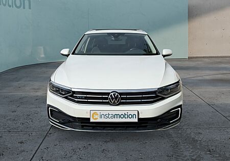 VW Passat Variant 1.4 TSI DSG GTE IQ.LIGHT PANO AHK ACC STANDH. NAVI 18 CONNECT DAB