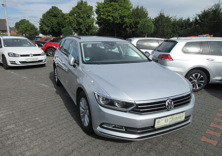 VW Passat Variant Comfortline 2.0 TDI DSG NAVI LED