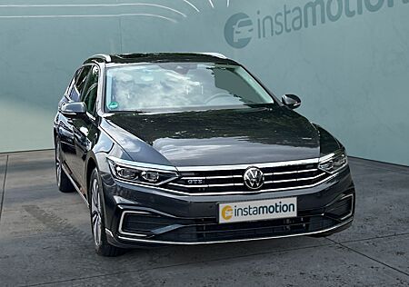 VW Passat Variant GTE Navi LED AHK Pano ACC