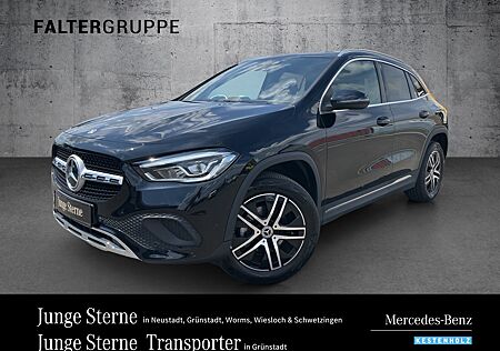 Mercedes-Benz GLA 180 PROGRESSIVE+KAM+PANO+AMBI+TEMPO+SHZ+LED