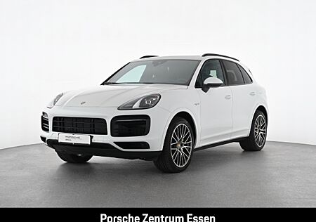 Porsche Cayenne E-Hybrid Panorama Luftfederung Sportabgasanlage