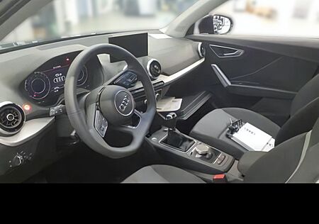 Audi Q2 30 TFSI S LINE LM18 MATRIX KAMERA AHK