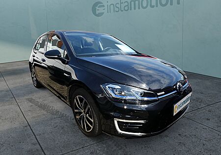 VW Golf VII e- 1-Gang-Automatik LED Leder Navi Acti