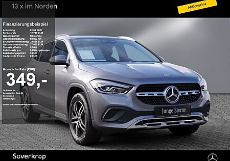 Mercedes-Benz GLA 180 , Progressive Spur AHK Carplay DAB LED