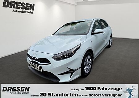 Kia Cee'd Vision 1.5T 140 NAVI,CARPLAY,SITZHZG,LENKRADHZG