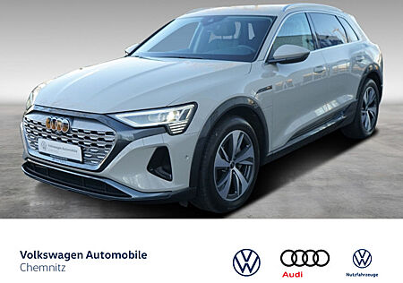 Audi Q8 e-tron advanced 55 quattro *Luftfed.*Standh.*